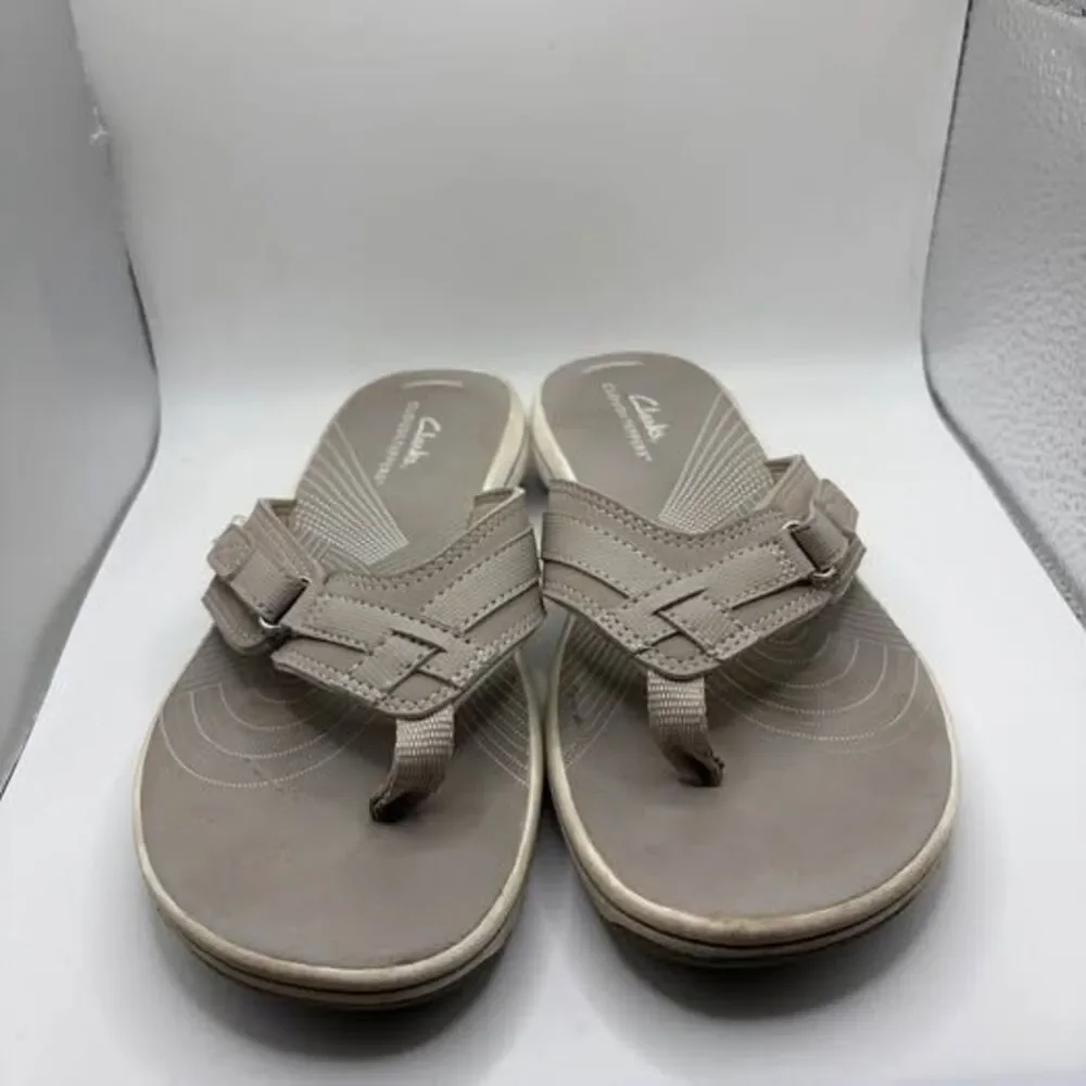 Women’s Clarks Sandals Size 7